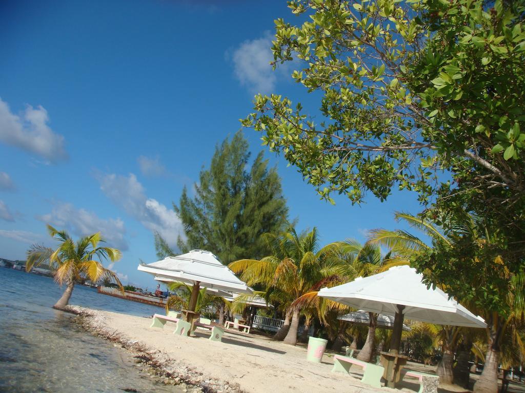 Sea Eye Hotel - Laguna Building Utila Exteriör bild